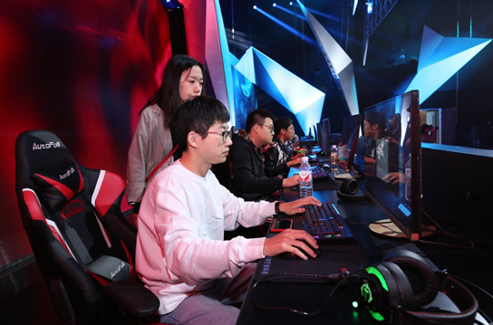 哈曼对凯恩 哈曼对凯恩